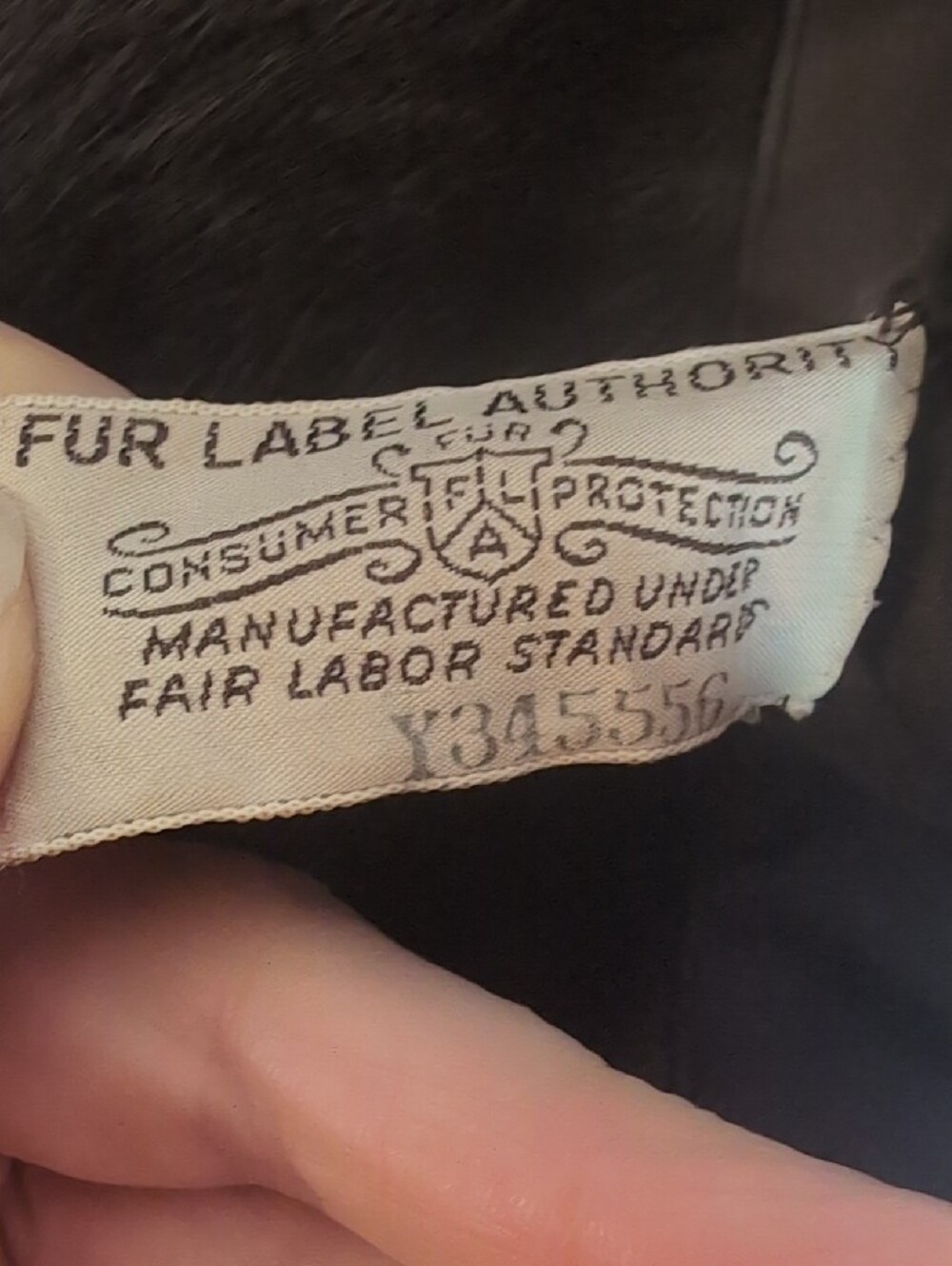 Cropped Fur Jacket - Picture 4 of 10